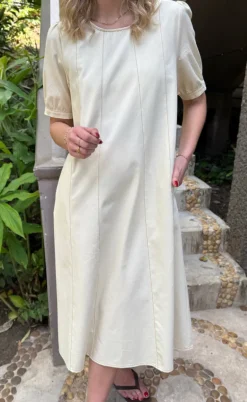 Say INA Copenhagen Kjole - Daniella Denim - Creme W. Brown Stitches