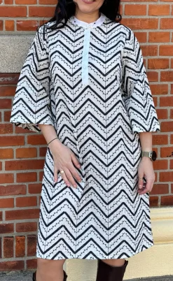 Say INA Copenhagen Kjole - Zara Zig Zag - White W. Black