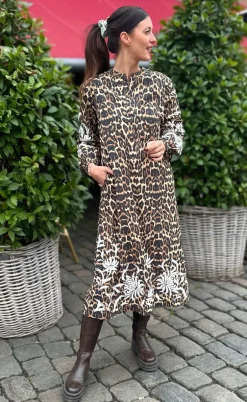 Say INA Copenhagen Kjole - Tilde Long - Leopard W. Embroidery