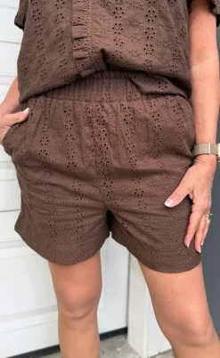 Say INA Copenhagen Shorts - Catja - Mocca Broderie Anglaise