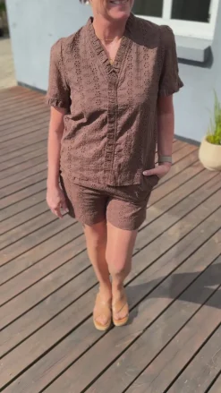 Say INA Copenhagen Shorts - Catja - Mocca Broderie Anglaise