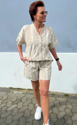 Say INA Copenhagen Shorts - Erica - Camel/White Embroidery