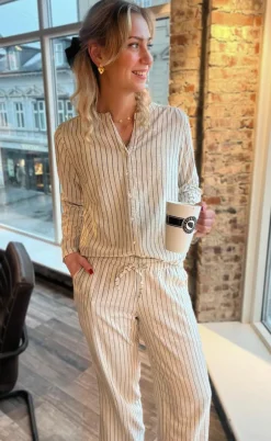 Say INA Copenhagen Skjorte - Juliana Linen - Off White / Black Striped