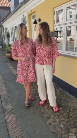 Say INA Copenhagen Skjorte - Liana - Pink / Red Flowers