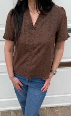 Say INA Copenhagen Top - Catja - Mocca Broderie Anglaise