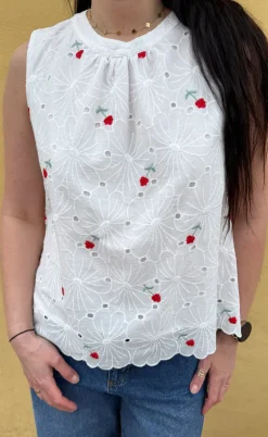 Say INA Copenhagen Top - Silja - White Lace W. Embroidery Flowers