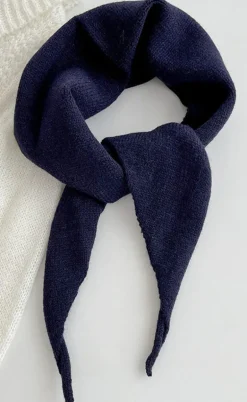 Say INA Copenhagen Tørklæde - Sophie Triangle - Navy Blue
