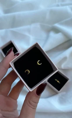 Smykkeli Copenhagen Øreringe - Montreal Moon - Gold Colour