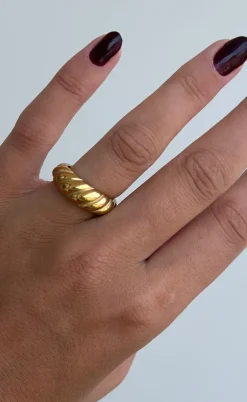 Smykkeli Copenhagen Ring - Twisted Crossaint Large - Golden Colour