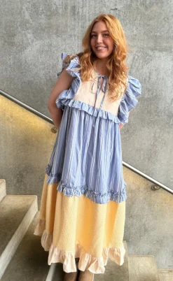 Stories From The Atelier Kjole - Heart Dance - Beige/Light Blue