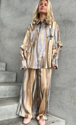 Stories From The Atelier Bukser - The Believe - Multi Color