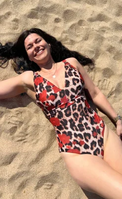 Unica Copenhagen Badedragt - Kathrin - Leo / Red Flowers