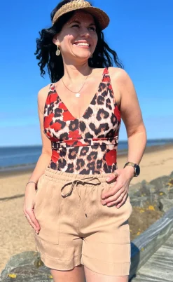 Unica Copenhagen Badedragt - Kathrin - Leo / Red Flowers