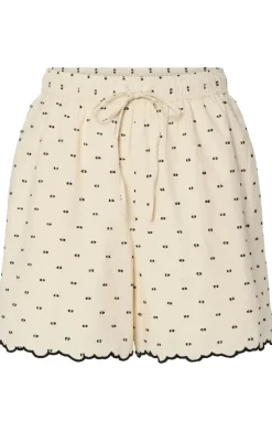 YAS Shorts - Dobby - Gardenia